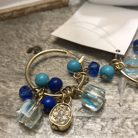 Jewelry - NWT Polished Gold Tone Pierced Hoop Earrings With Crystals & Blue Beads!